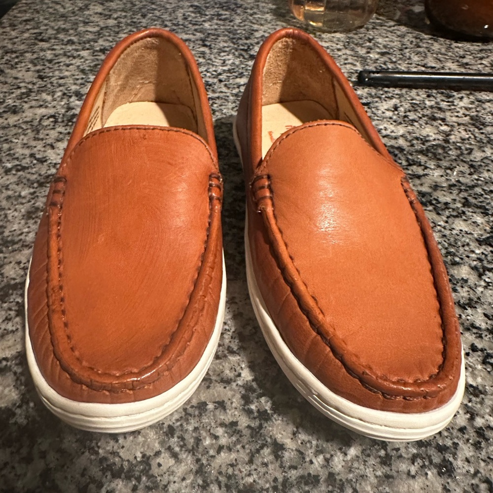 Marc Joseph: Tan Leather Slip-On Shoes: size 13
